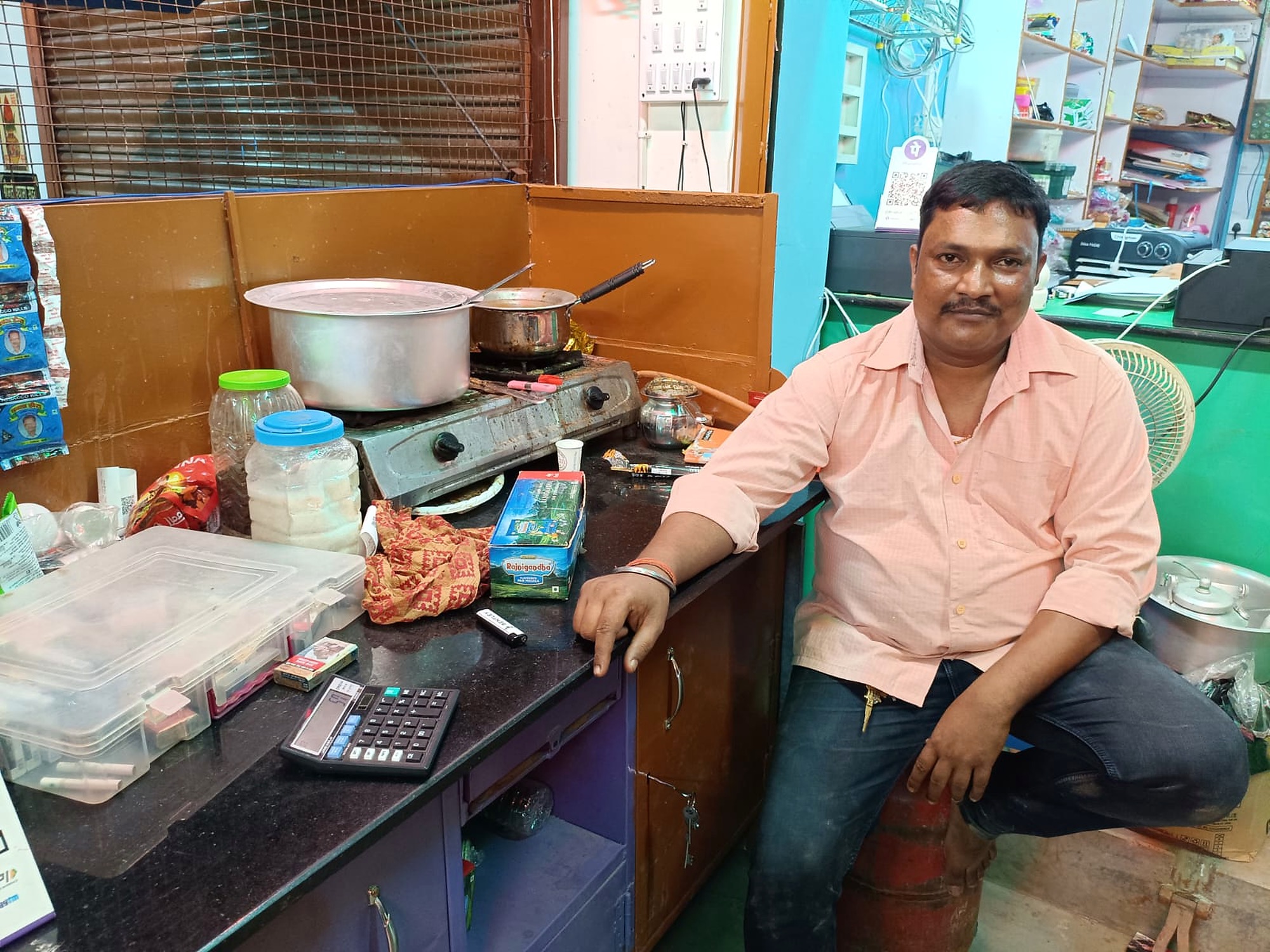 Founder of Madhav Tea Point at the tea counter